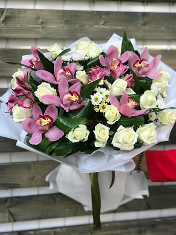 Букет цветов из: Розы и Хризантемы в Стромынь