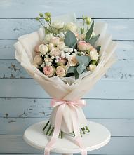 Букет цветов из:  Розы и Лизиантусы в Стромынь