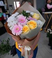 Букет цветов из:  Герберы, Розы и Хризантемы в Стромынь