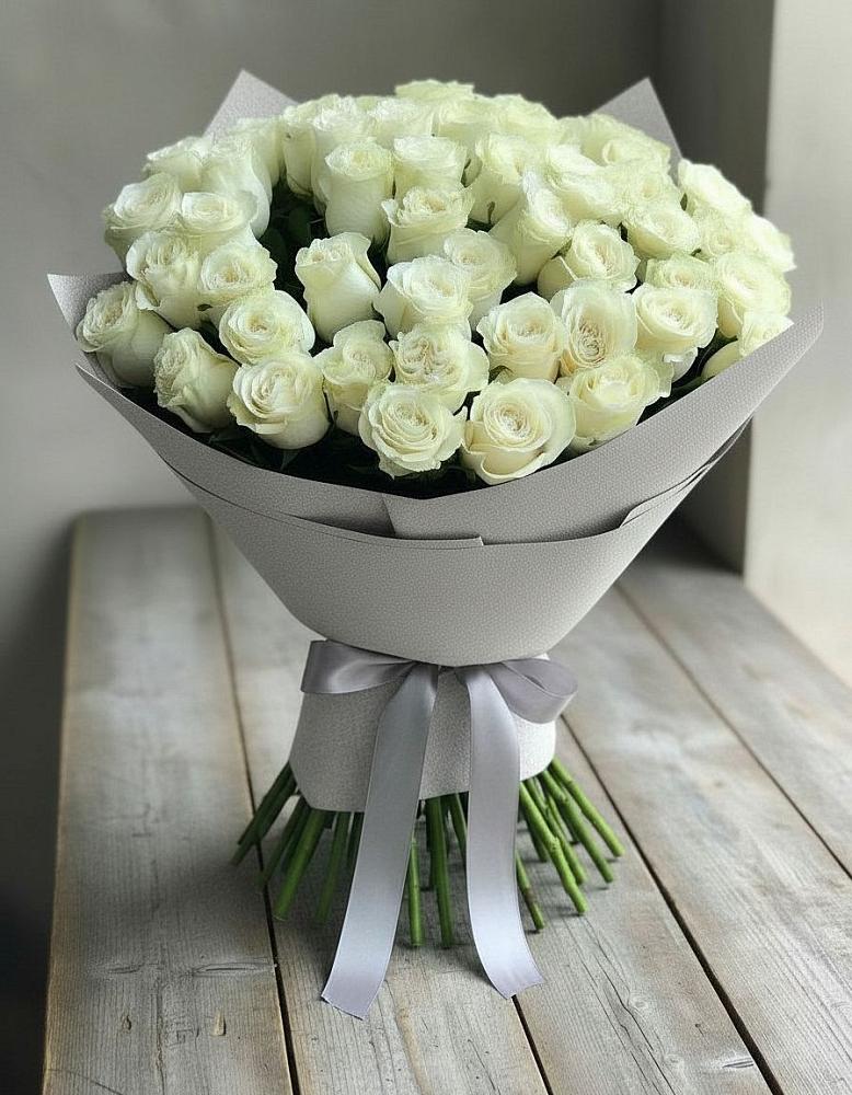 Букет 35 Белых роз в Стромынь