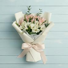 Букет цветов из:  Альстромерии в Стромынь