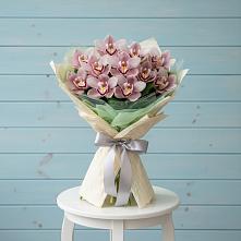 Букет цветов из:  Орхидеи и Розы в Стромынь