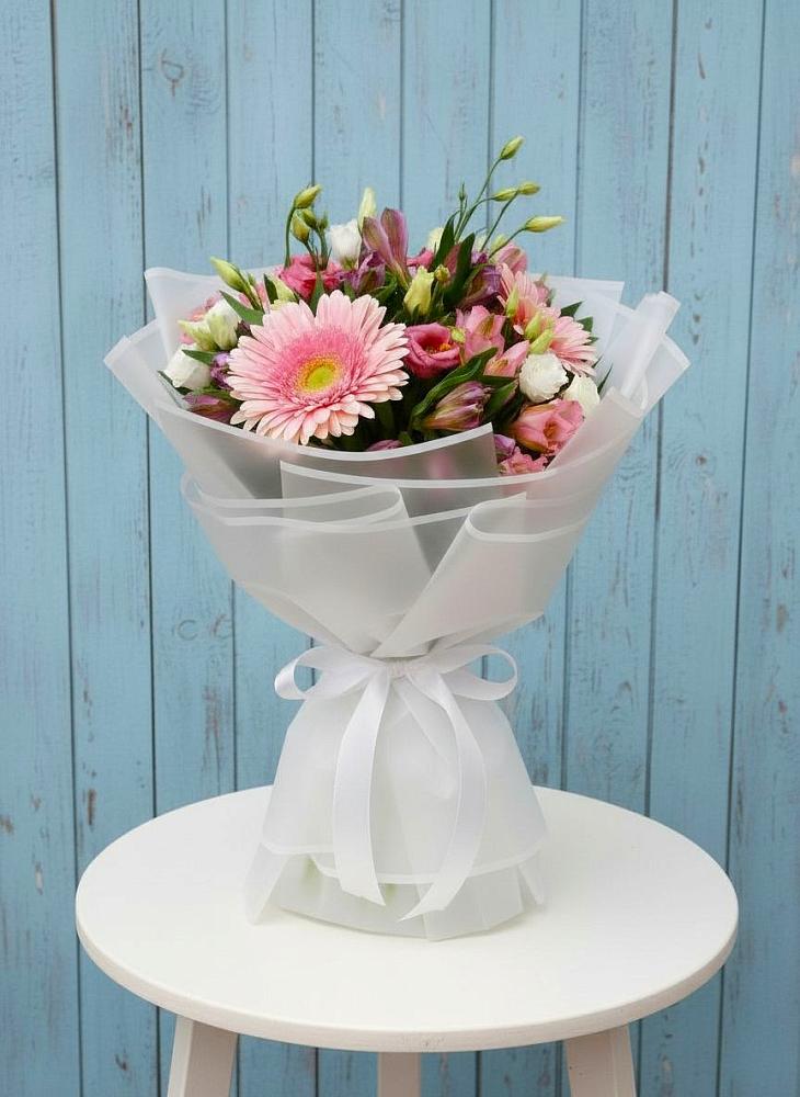 Букет цветов из: Герберы, Альстромерии и Лизиантусы в Стромынь