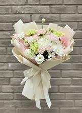 Букет цветов из:  Гвоздики, Розы, Лизиантусы и Хризантемы в Стромынь