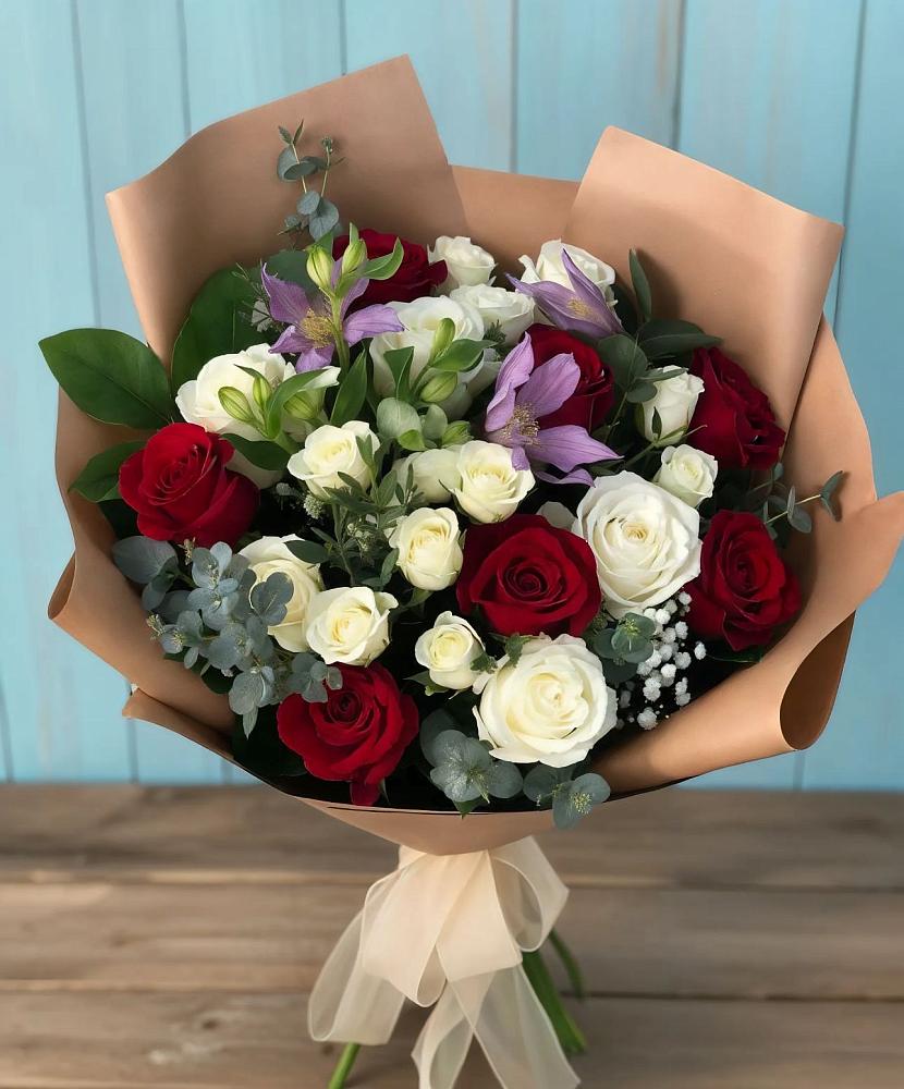 Букет цветов из: Розы и Альстромерии в Стромынь