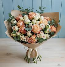 Букет цветов из:  Альстромерии и Розы в Стромынь