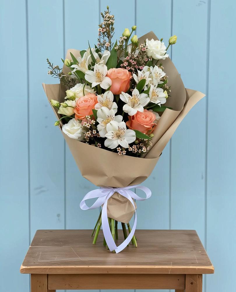 Букет цветов из: Альстромерии, Лизиантусы, Розы и Хризантемы в Стромынь