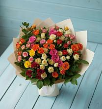 Букет Микс из разноцветных кустовых роз в Стромынь